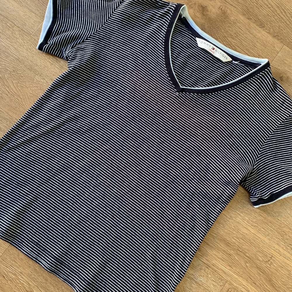 Tommy Hilfiger S S/S T-Shirt V-Neck Striped Navy